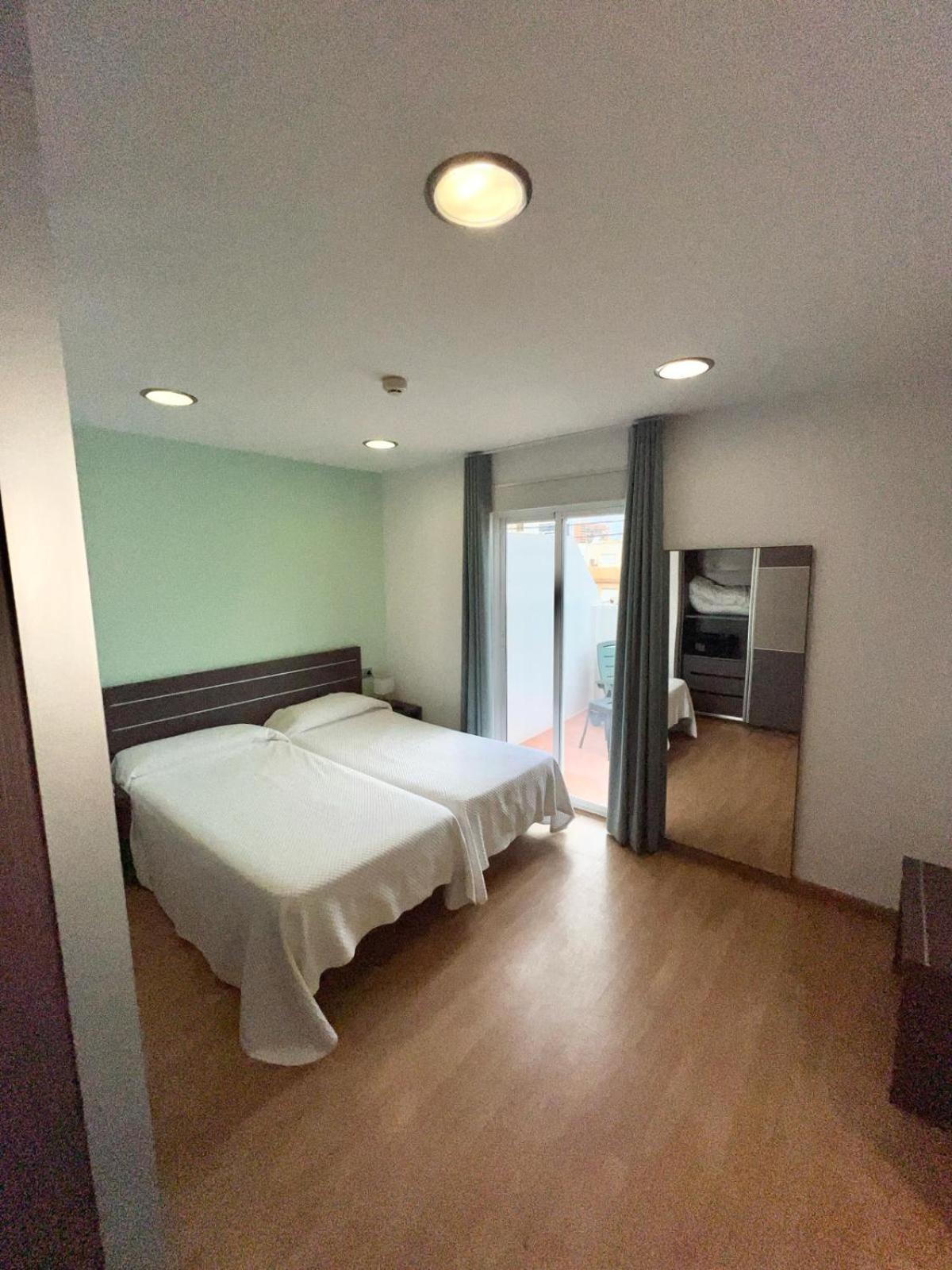 Hotel Clopy Rocamar Benidorm Luaran gambar