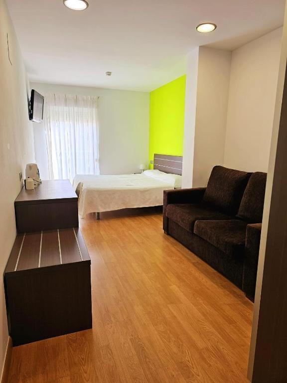Hotel Clopy Rocamar Benidorm Luaran gambar