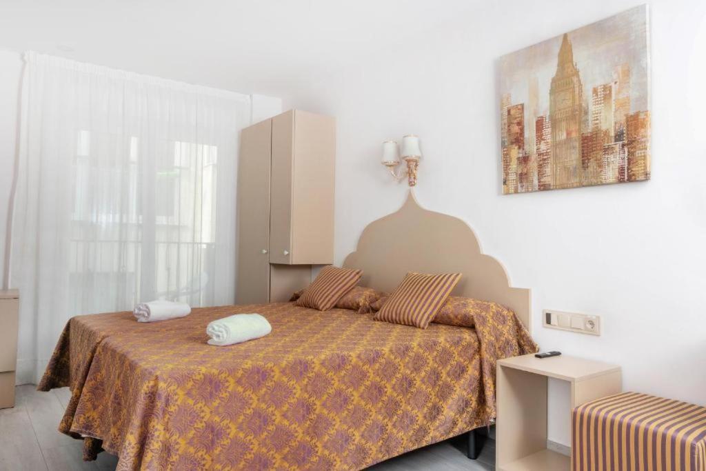 Hotel Clopy Rocamar Benidorm Luaran gambar